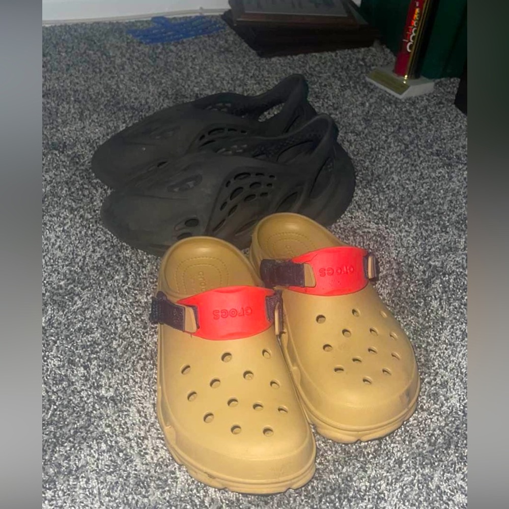 yeezy foam runners classic Crocs